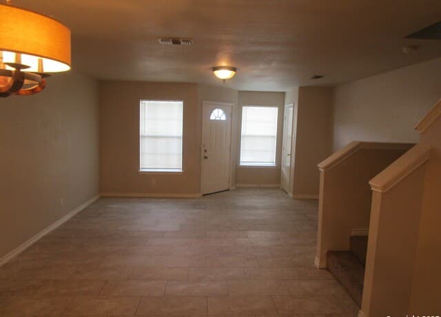 3-bedroom rental at 103 Autumn Pass in San Antonio TX