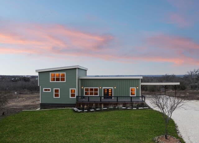 3-bedroom home for sale at 300 County Road 5781 in Castroville TX