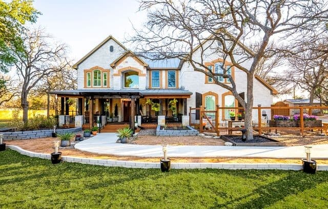 4-bedroom home for sale at 1638 Rolling Creek Rd in Spring Branch TX