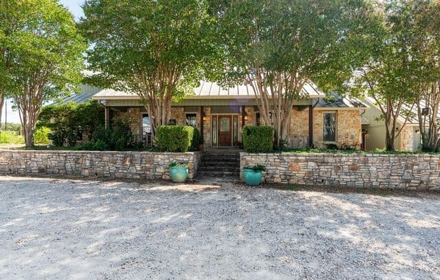 4-bedroom home for sale at 43 High Street in Comfort TX