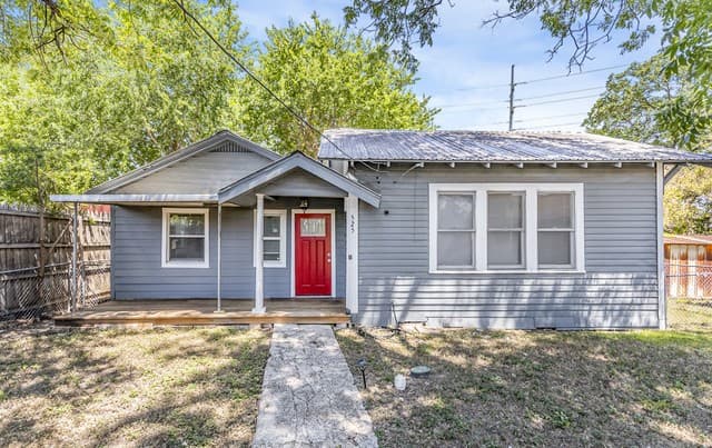 home for sale at 525-527 McKinley in San Antonio TX