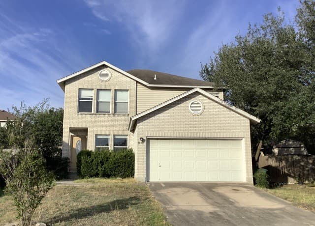 3-bedroom rental at 14419 Raptor Peak in San Antonio TX