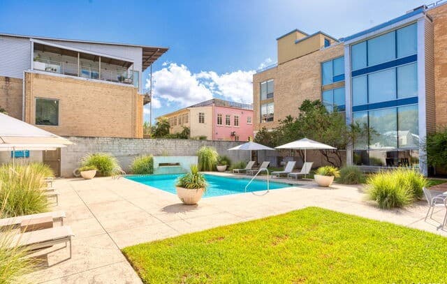 2-bedroom home for sale at 1115 S Alamo St Unit 3204 in San Antonio TX