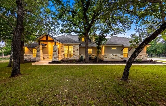 4-bedroom home for sale at 156 Crescent Ridge in Adkins TX