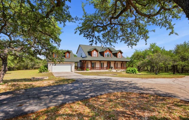 5-bedroom home for sale at 148 N Stallion Estates Dr in Spring Branch TX