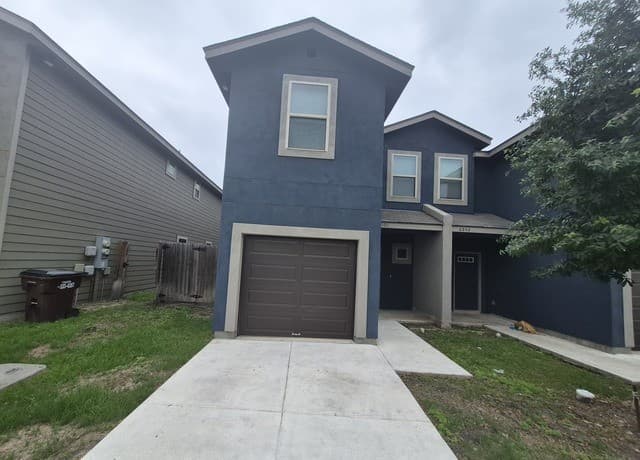 3-bedroom rental at 6842 Lakeview Dr. Unit 101 in San Antonio TX