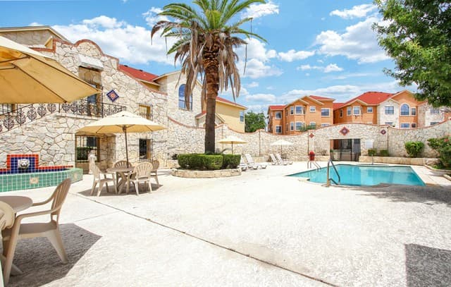3-bedroom home for sale at 6160 Eckhert Unit APT 1721 in San Antonio TX