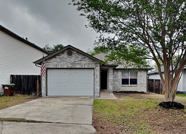 3-bedroom rental at 8338 Morning in Converse TX