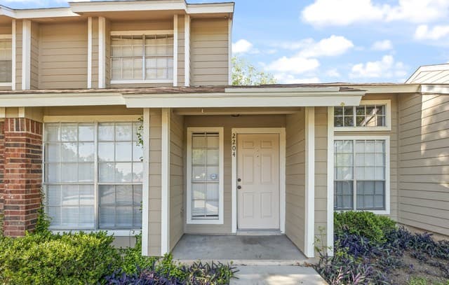2-bedroom rental at 9140 Timber Path Unit 2204 in San Antonio TX
