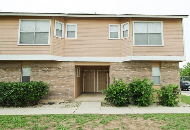 2-bedroom rental at 945 Schertz Pkwy in Schertz TX