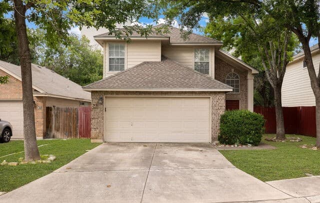 3-bedroom rental at 30 Pembroke Ln in San Antonio TX