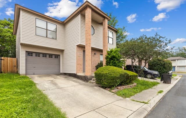 3-bedroom rental at 5011 River Kenton in San Antonio TX