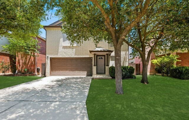 4-bedroom home for sale at 10223 Huisache Fld in Helotes TX