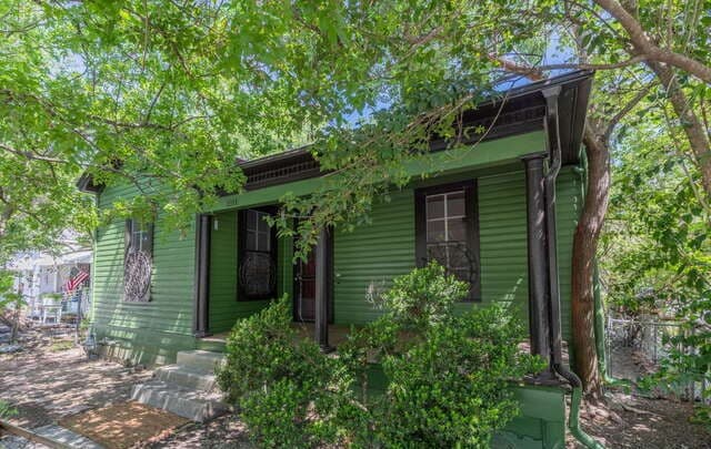 2-bedroom rental at 1419 Wyoming St in San Antonio TX