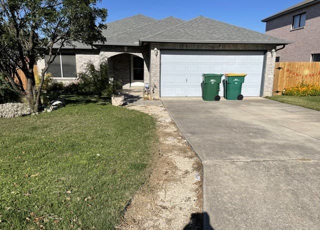 3-bedroom rental at 7815 Caspian Bay Dr in Converse TX