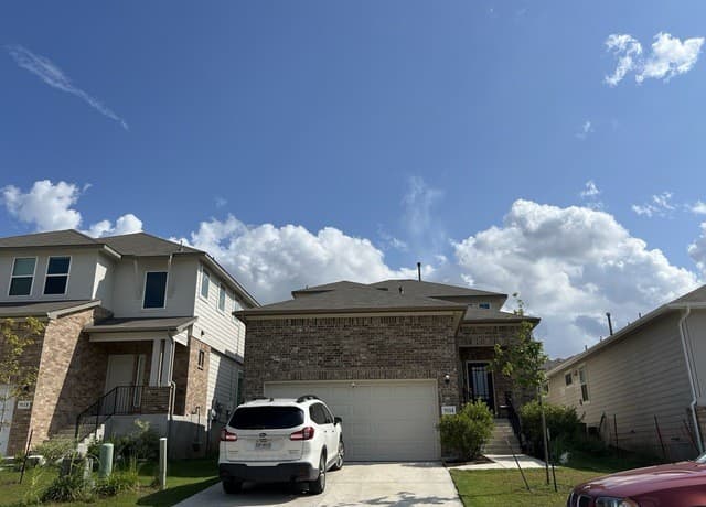 4-bedroom rental at 9114 Mccoy Pass in Converse TX