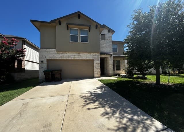 5-bedroom rental at 14823 Cave Swallow in San Antonio TX