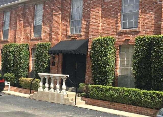 2-bedroom rental at 8033 N New Braunfels Ave Unit 300 D in San Antonio TX