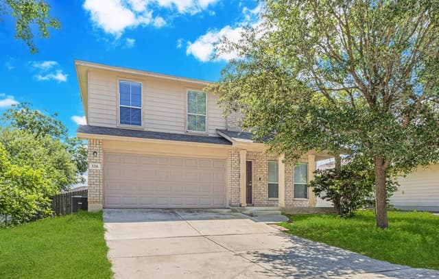 4-bedroom rental at 326 Diana Dr in Converse TX