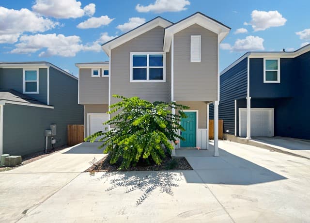 3-bedroom rental at 2075 Silver Oaks Dr Unit 6 in San Antonio TX