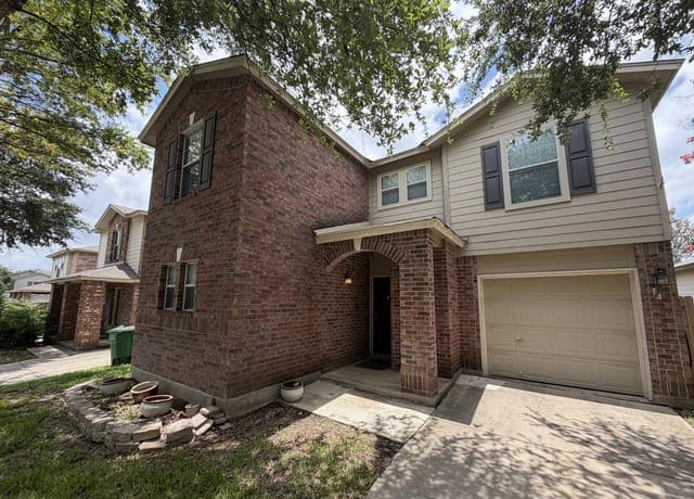 3-bedroom rental at 14 Adkins Rdg in San Antonio TX