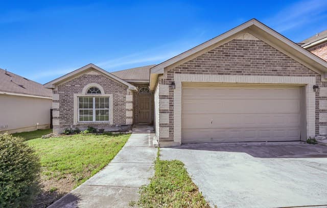 3-bedroom rental at 6050 Lakefront in San Antonio TX