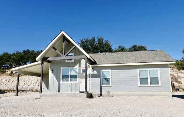 3-bedroom rental at 2519 Golf Dr in Spring Branch TX