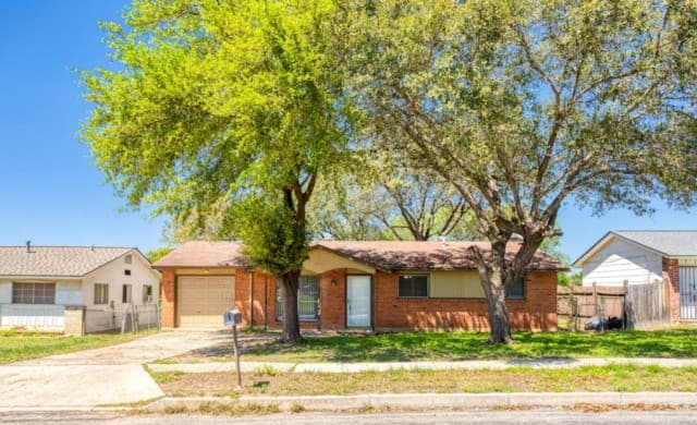 3-bedroom rental at 5231 Silvertip Dr in San Antonio TX