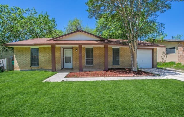 3-bedroom home for sale at 129 Meadow Dr in Converse TX