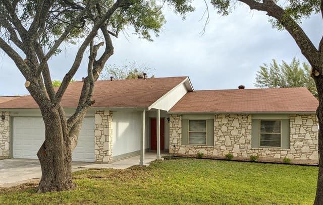 4-bedroom rental at 10318 Cone Hill Dr in San Antonio TX