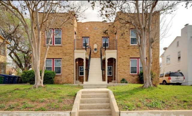 1-bedroom rental at 240 Claremont in San Antonio TX