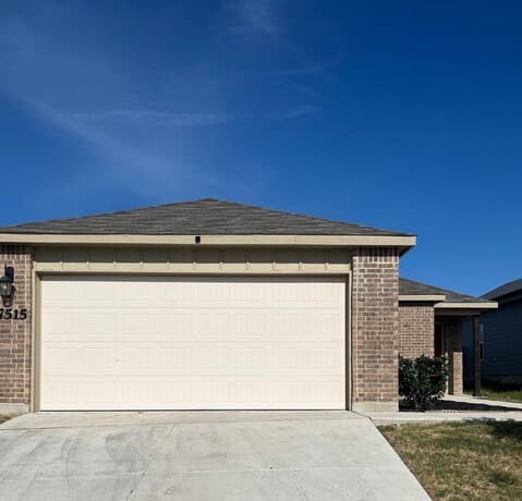3-bedroom rental at 7515 Crestway Rdg in San Antonio TX
