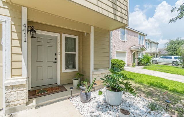 3-bedroom rental at 4411 Southton Way in San Antonio TX