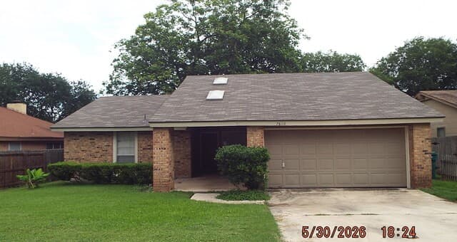 3-bedroom rental at 7810 Lazy Forest in Live Oak TX