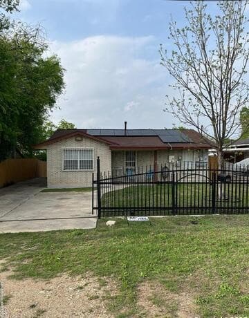 3-bedroom rental at 433 Dora St in San Antonio TX