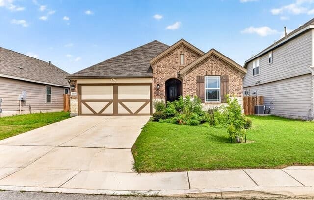 3-bedroom home for sale at 6615 Hoffman Plain in San Antonio TX
