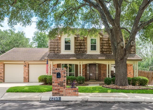 4-bedroom home for sale at 2255 Encino Loop in San Antonio TX