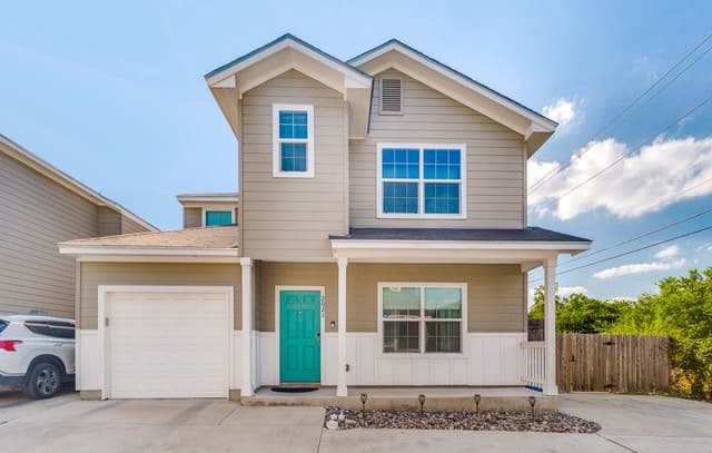 3-bedroom home for sale at 2021 Silver Oaks Unit # 28D in San Antonio TX