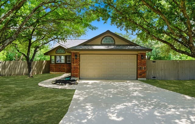 3-bedroom home for sale at 6802 Quail Br in San Antonio TX