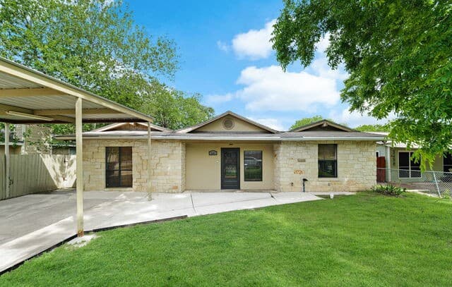 4-bedroom rental at 2402 Lake Louise Dr in San Antonio TX