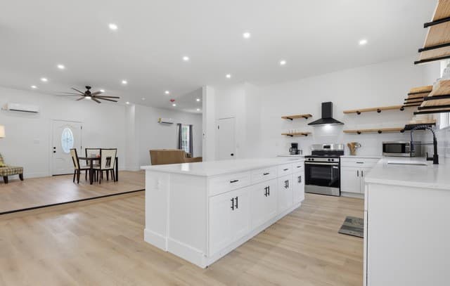 4-bedroom rental at 4344 Mountain Pass in Von Ormy TX