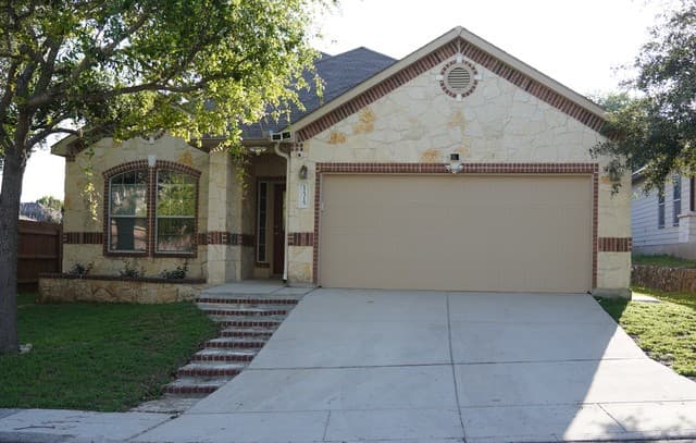 4-bedroom rental at 12315 Fleming Surf in San Antonio TX