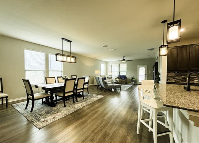 5-bedroom rental at 8134 Emmeline Dr, in Boerne TX