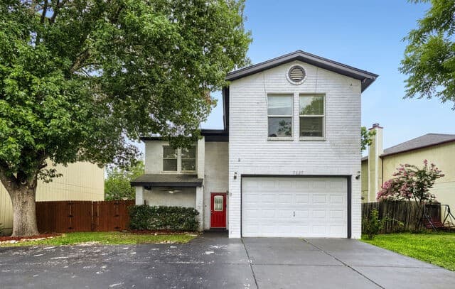 5-bedroom home for sale at 7627 Branston in San Antonio TX