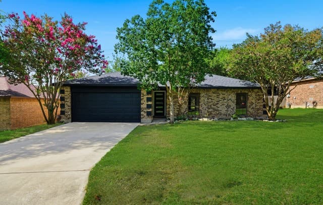4-bedroom home for sale at 7738 Crooked Road St in San Antonio TX