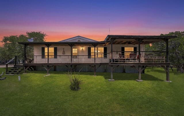 3-bedroom home for sale at 1522 Forest Trail Dr in Bandera TX