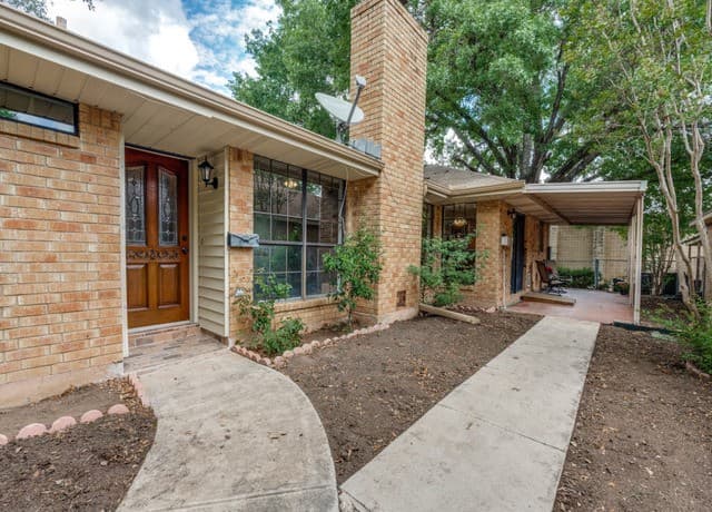 3-bedroom home for sale at 812 Robert Derrick Dr in Schertz TX