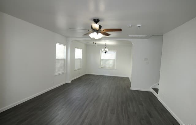 3-bedroom rental at 9114 Meadow Spgs in Universal City TX