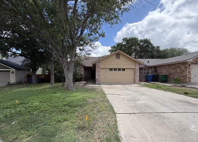 3-bedroom rental at 6335 John Chapman in San Antonio TX