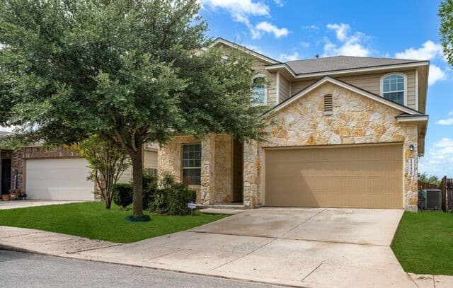 4-bedroom home for sale at 12230 Malkin Pl in San Antonio TX